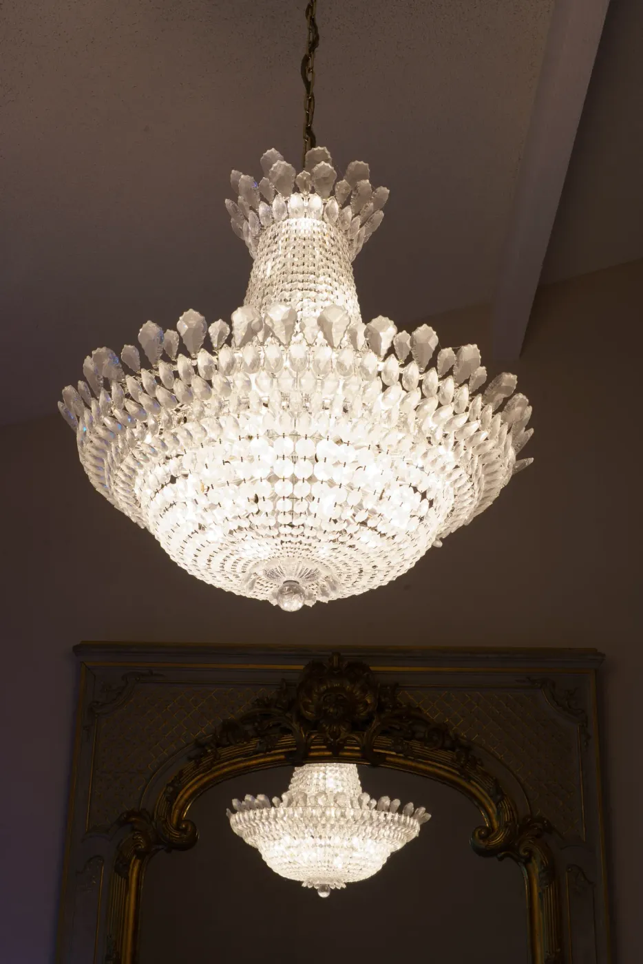 Contemporary Swarovski Crystal Chandelier, photograph 1